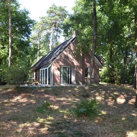 Дом отдыха Vakantiewoning Met Vrij Uitzicht Aan De Rand Natuurgebied 't Zand. Зелхем
